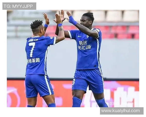 杭州足球队强势领跑城市联赛积分榜总分达到50分展现出色实力 杭州足球队强势领跑城市联赛积分榜总分达到50分展现出色实力