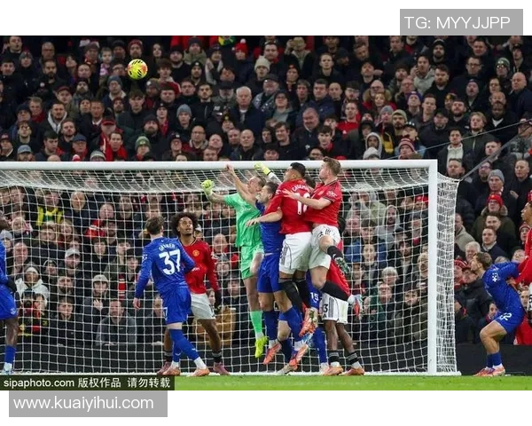 足球明星事件引发热议网曝内幕真相引发球迷热烈讨论