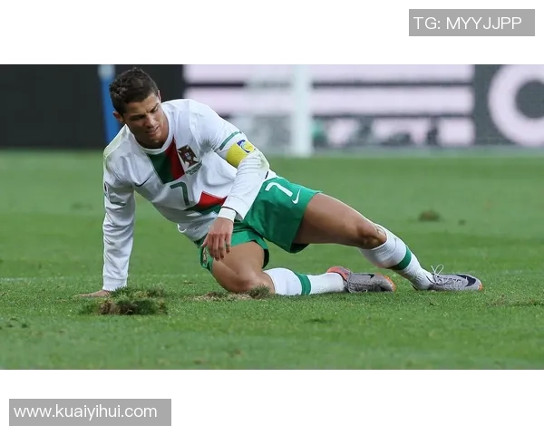 足球明星名字创意剪辑图片展现球场魅力与个人风采的艺术之旅